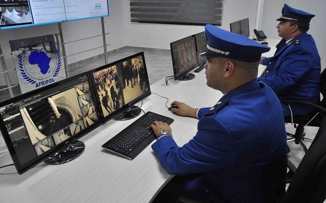 مديرية العامة للأمن الوطني تطلق تطبيقا لتبليغ السريع عن الجرائم بالصورة