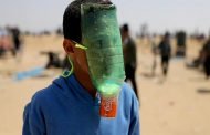 لمقاومة غازات الصهاينة أطفال فلسطين يبتكرون كمامات يدوية
