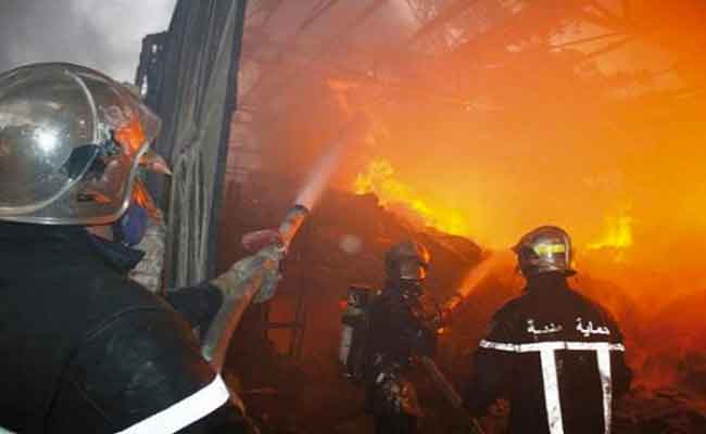 نشوب حريق في مستودع للتخزين بوهران دون تسجيل خسائر بشرية
