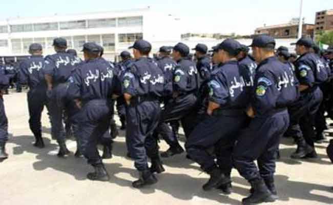 أمن ولاية العاصمة يسخر 7000 شرطي  لتأمين الفضاءات العمومية خلال شهر رمضان