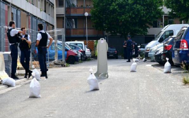 ملثمون يطلقون النار بمنطقة بفرنسا أغلب ساكنتها من الجزائر