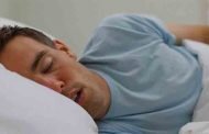 ما الذي يسبب سيلان اللعاب أثناء النوم؟