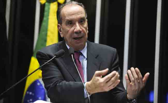 وزير الخارجية البرازيلي يحط الرحال غدا الأحد بالجزائر في زيارة عمل