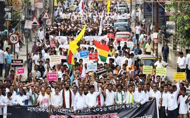قمة العنصرية والتطرف سحب جنسية 4 ملايين مسلم في الهند