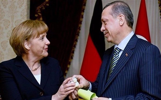 اردوغان في ألمانيا لزيارة ميركل وافتتاح مسجد
