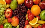 هل يضرّ تناول الكثير من الفواكه بالصحة؟