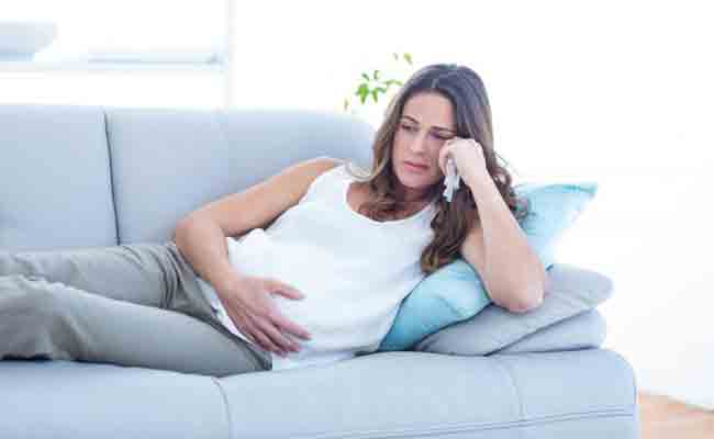 7 أسباب تقف وراء إصابة الحامل بالاكتئاب