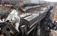 وفاة 20 شخص وإصابة العشرات في خروج قطار عن القضبان بالمغرب