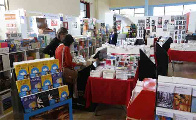 برنامج ثقافي متنوع يفتح شهية الزوار على القراءة في معرض الجزائر الدولي للكتاب ال22
