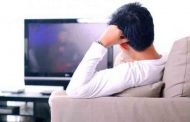 مشاهدة التلفزيون بكثرة مضرّ للصحّة
