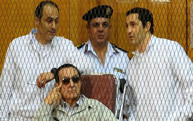 نصف مليار دولار من أموال الشعب المصري سرقها مبارك مازالت مجمدة في سويسرا