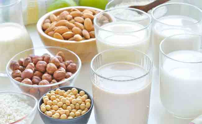هل الحليب النباتي هو الافضل؟