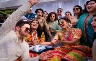 بريانكا شوبرا تحتفل بزفافها في الهند مع عائلتها وأصدقائها
