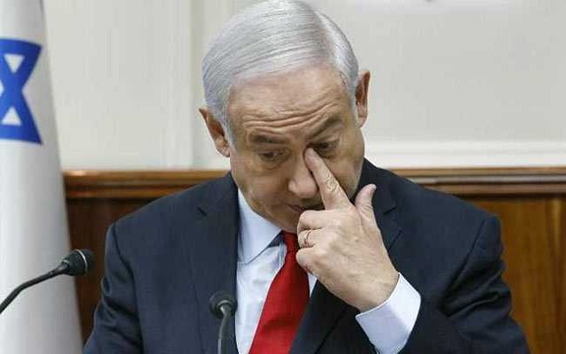 رئيس الوزراء الإسرائيلي نتنياهو فوق صفيح ساخن