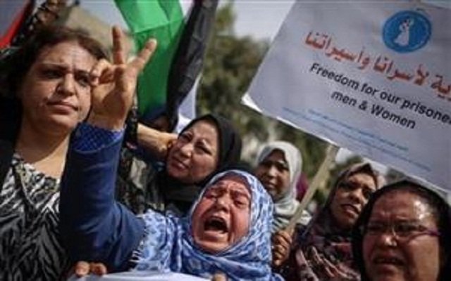 قضية الفلسطينين المعتقلين بالجزائر ليست على طاولة المحادثات