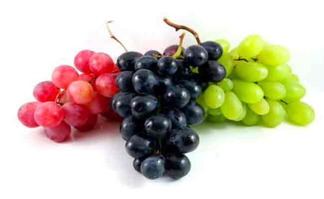 هل تعلمين أنّ العنب يمكن ان يخلّصك من مشكلة الوزن الزائد؟