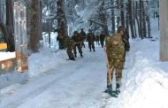 تدخل الجيش لفك العزلة عن مناطق عزلتها الثلوج