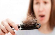 كيف تعالج المرأة تساقط شعرها؟