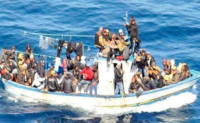 حرس السواحل يوقف 23 مهاجرا غير شرعي بوهران