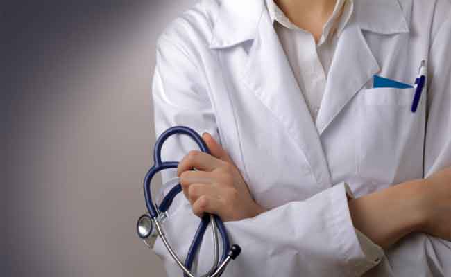 حوالي 30 طبيبا يقدمون استقالة جماعية من مستشفى آفلو في الأغواط