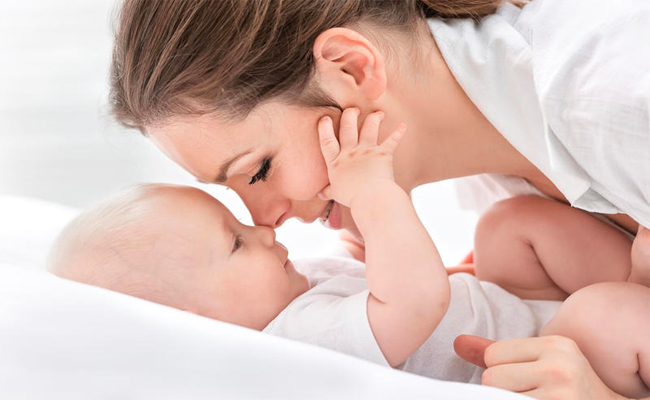 خلال الرضاعة الطبيعية ... إليكِ النصائح الضرورية لتغذية مثالية لكِ ولطفلكِ!