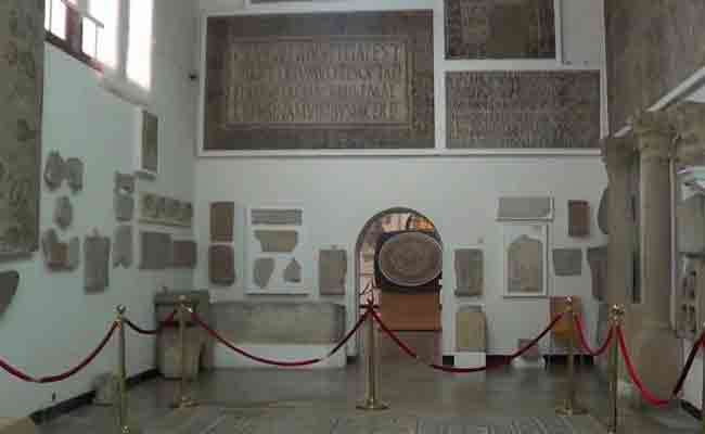 تخريب المتحف الوطني للآثار القديمة والفنون الإسلامية