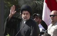 الزعيم الشيعي مقتدى الصدر يطالب بتنحي ملك البحرين