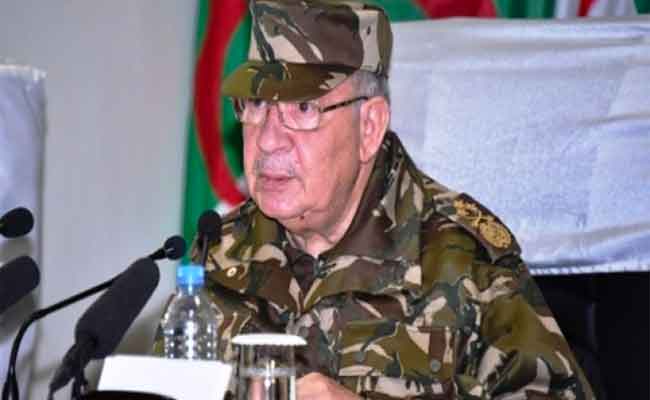 قايد صالح : “يتعين أن تعود ذاكرة الجزائريين إلى ماضي بلادهم الخالد”