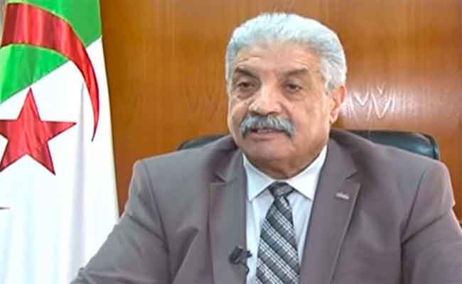 وزير التعليم العالي بوزيد : “لا سبيل للحديث عن سنة بيضاء”