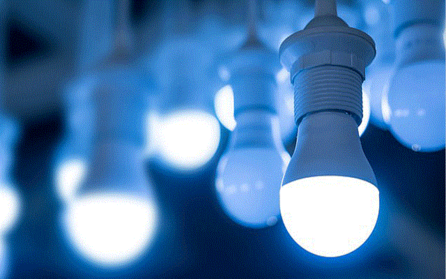 مصابيح الضوء الأزرق تجنبها فورا لأنها قد تصيبك