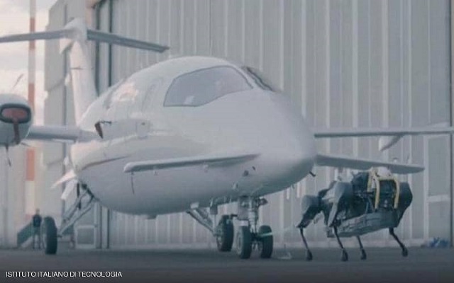 ربوت على شكل كلب بقدرات خارقة