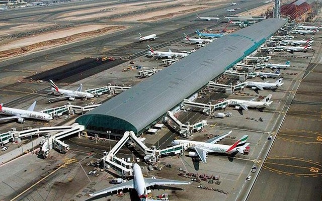 مقتل أربعة أشخاص بتحطم طائرة في دبي