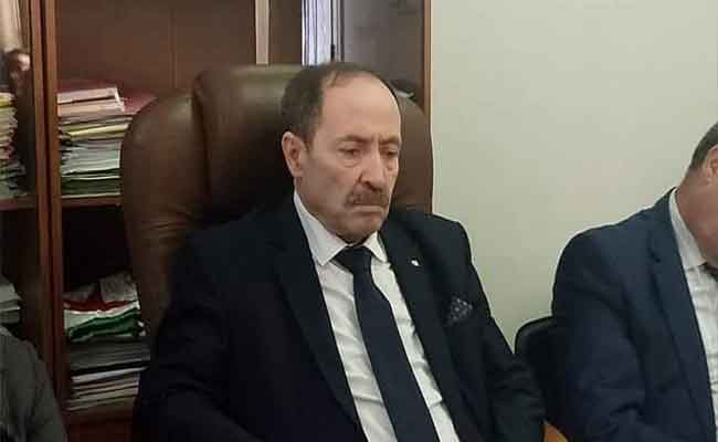 بلعابد يعطي من قسنطينة اشارة انطلاق امتحان شهادة التعليم المتوسط