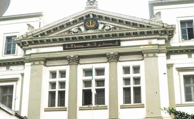 الحبس المؤقت لـ5 أشخاص تورطوا في إبرام صفقات غير قانونية في مشاريع حماية مدن تبسة من الفيضانات