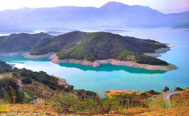 انتشال جثث 3 أشخاص من عائلة واحدة غرقوا بسد ايراقن