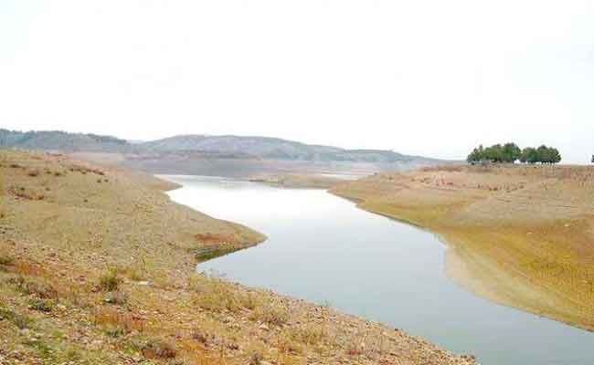 إيفاد لجنة وزارية بالبويرة للوقوف على إجراءات مكافحة الأمراض المتنقلة عن طريق المياه