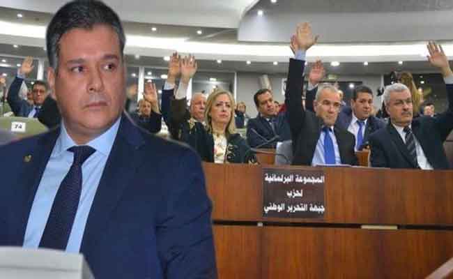 نواب الأفلان بالمجلس الشعبي الوطني يجددون دعوتهم لبوشارب لتقديم استقالته