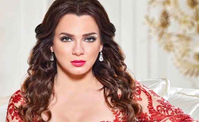 سلاف فواخرجي تعود الى الدراما المصرية ب”بت القبايل”