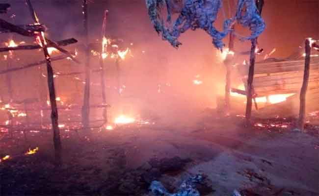 تسجيل خسائر معتبرة على إثر نشوب حريق بسوق الخضر والفواكه بغليزان