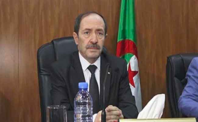 وزير التربية : “فتح أظرفة مواضيع البكالوريا قبل الوقت الرسمي للامتحان خطأ لا يغتفر”