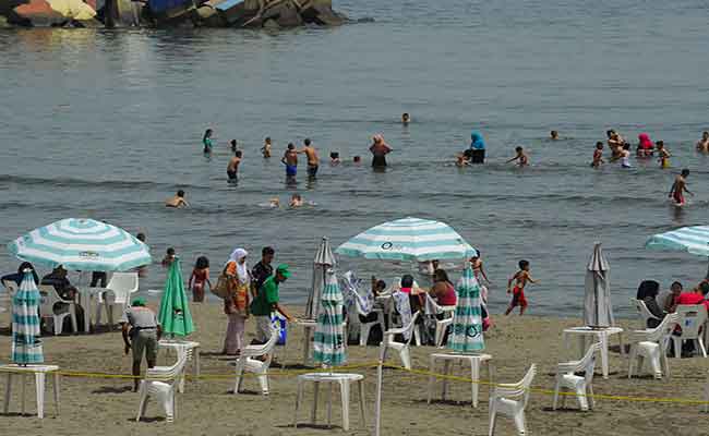 وزير الداخلية يؤكد تسخير كل الوسائل “لضمان نجاح” موسم الاصطياف