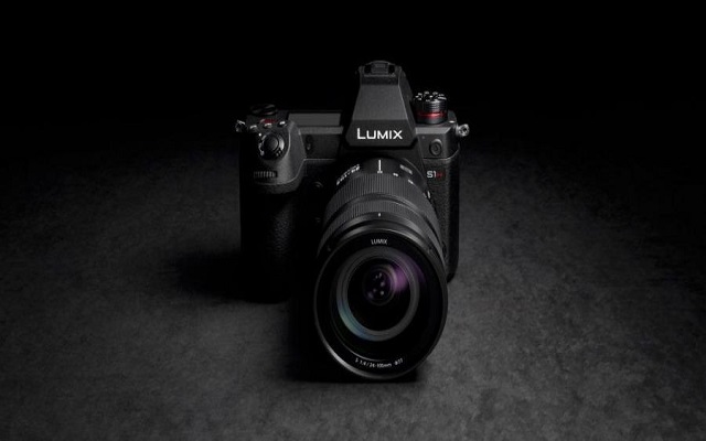 باناسونيك تعود للمنافسة بأول كاميرا رقمية تصور بدقة 6K…