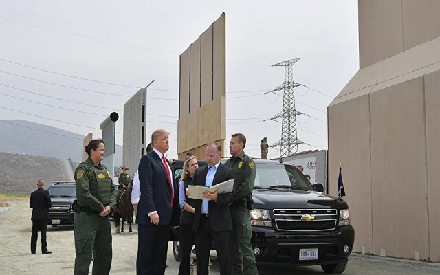 هل يتبخر حلم ترامب ببناء جدار مع المكسيك