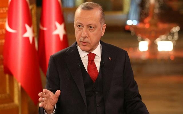 أردوغان يلمح لإرضاء الجميع وشراء المنظومتين “أس400” و “باتريوت”