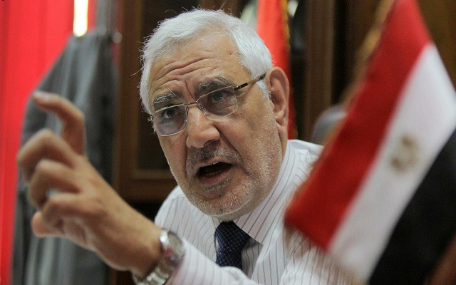 صديق ومستشار الرئيس مرسي يصارع الموت في السجن