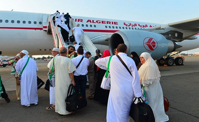 أول رحلة للحجاج الميامين صوب البقاع المقدسة يوم الاثنين المقبل