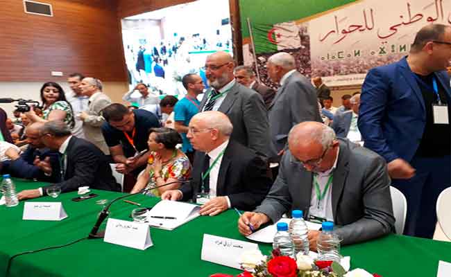 انتخابات رئاسية حرة ونزيهة محور المنتدى الوطني للحوار