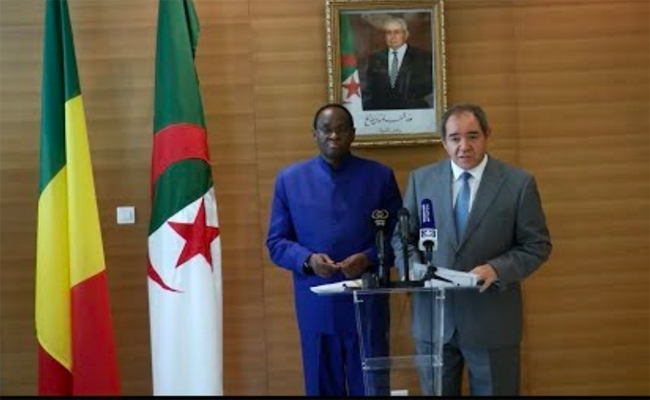 محادثات بين وزيري خارجية الجزائر و مالي حول اتفاق السلم و المصالحة في مالي