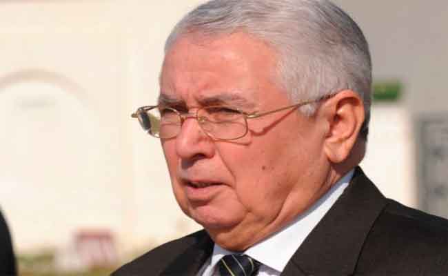 رئيس الدولة ينهي مهام مسؤولين عسكريين