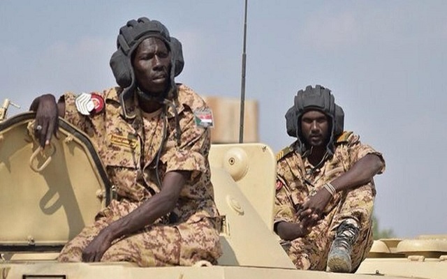 القوات السودانية تنسحب من عدة مناطق باليمن